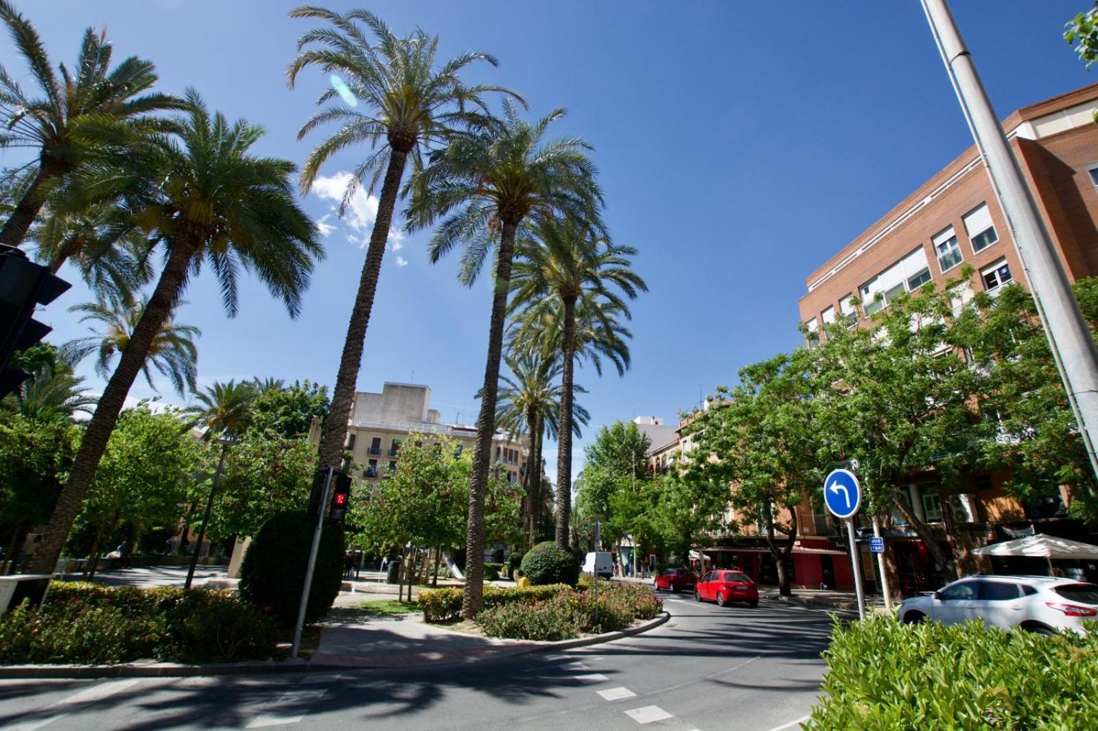 Centrico Apartamento Familiar Con Patio Privado Alicante Buitenkant foto